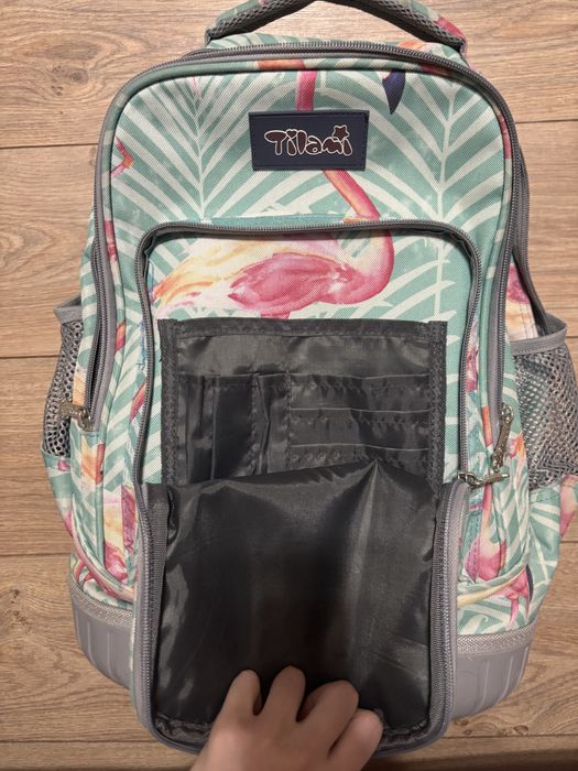 Рюкзак на колесиках