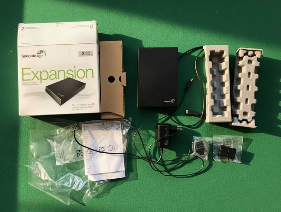 Внешний бокс SEAGATE для 3.5 харда.Корпус для большого 3.5 винчестера.