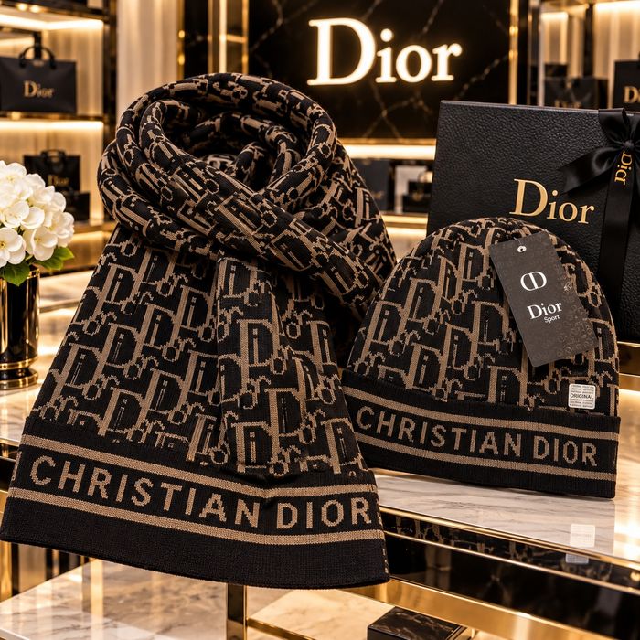 Зимни комплекти шапка и шал унисекс – Dior, Louis Vuitton, Balenciaga, Chanel