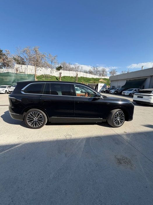 Deepal S09. Ultra. Li 9 AITO M9. Denza N9. Leapmotor c16 o'rniga.