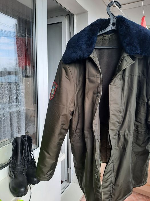 Продаются пуховик, куртка, дубленка