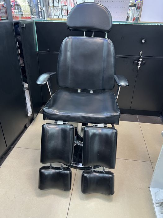 Продается кресло для салона для парикмахера и.т.д