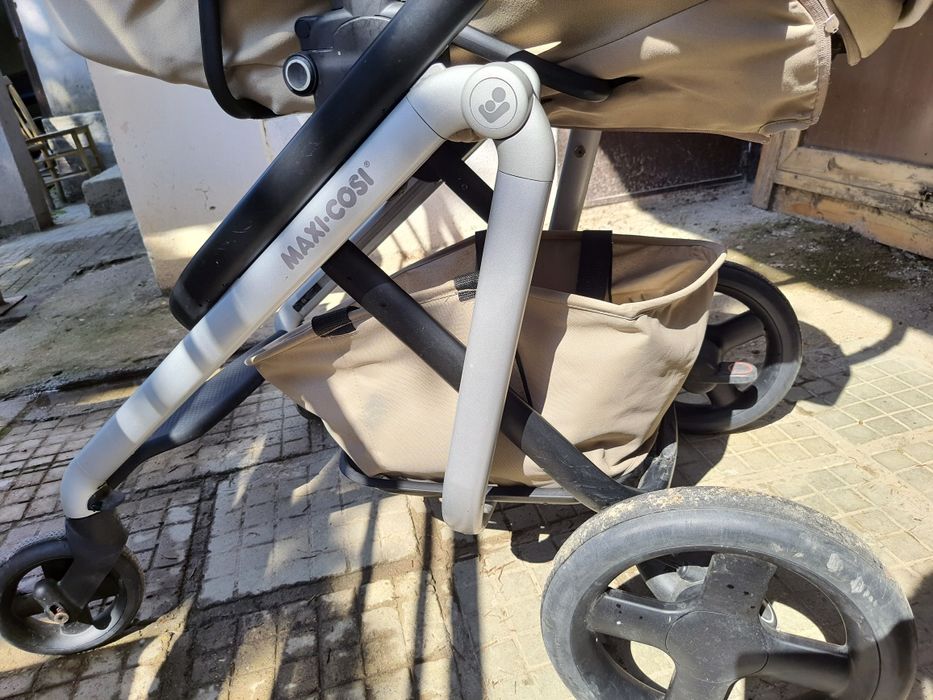 Комбинирана количка Maxi Cosi Lila Nomad + Кош за новородено Oria