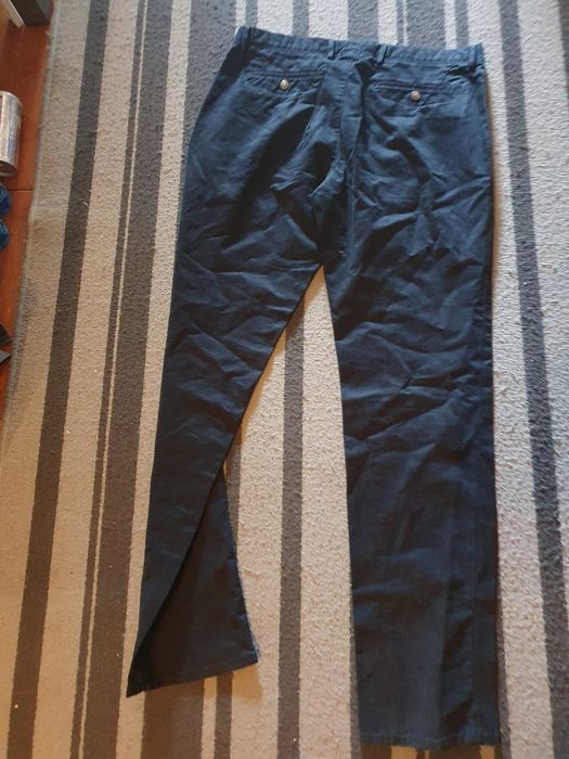 Vând blugi massimo dutti 44