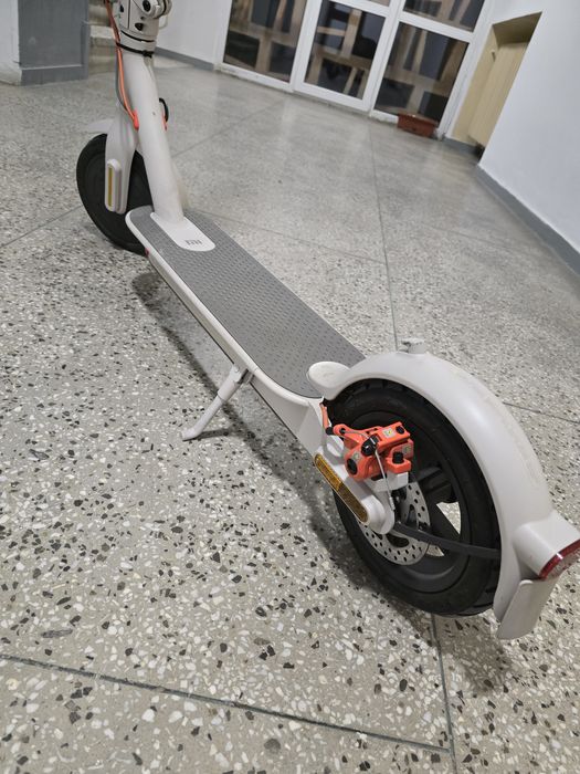 Vand trotineta electrica