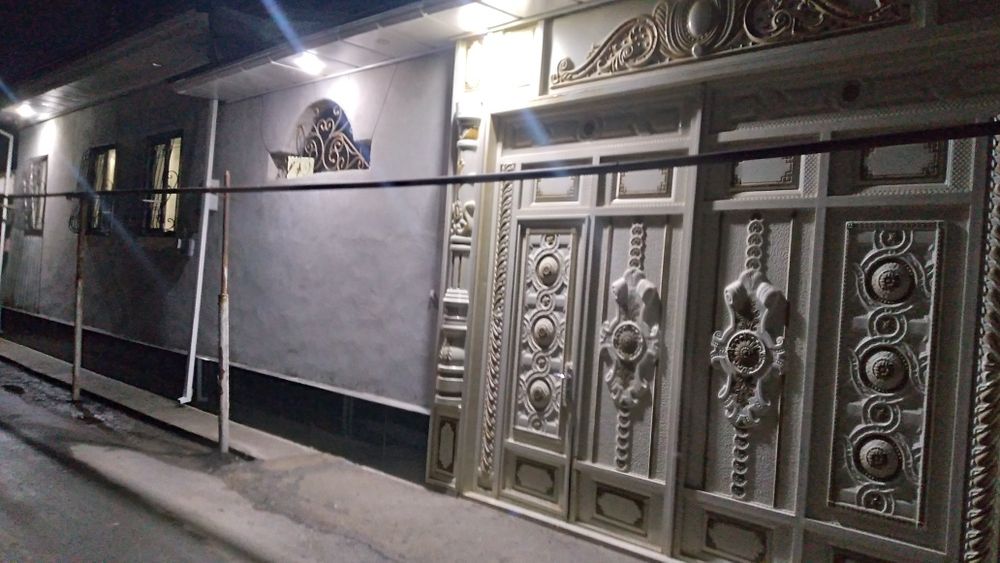 Шинам Ховли сотилади