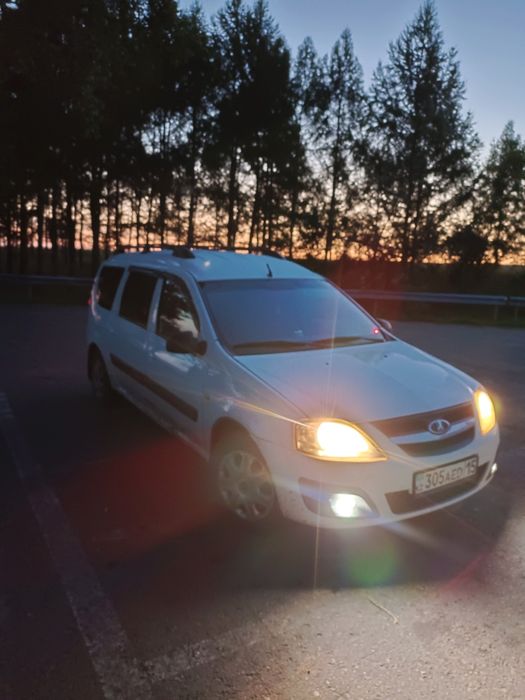 Продам Ларгус 2013 год