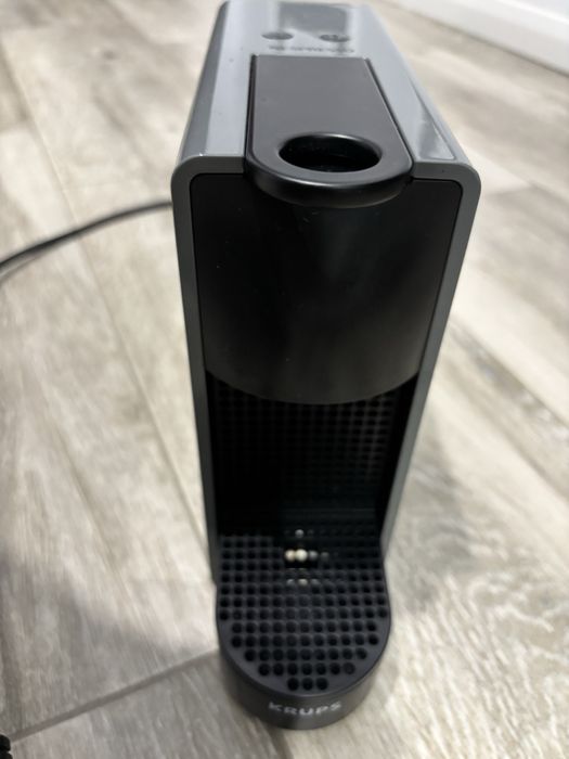 Espressor KRUPS cu capsule Nespresso Essenza Mini