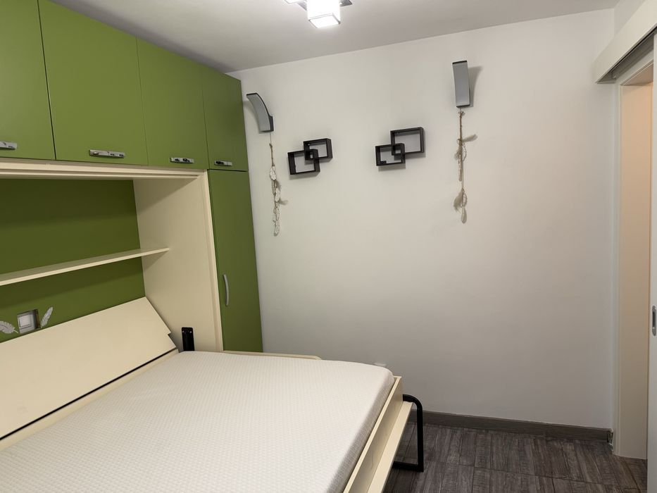 Inchiriere apartament 2 camere decomandat