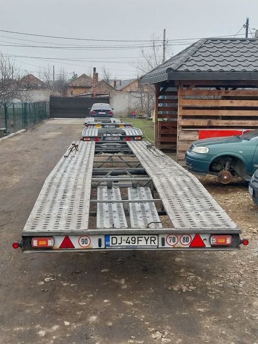 Închiriez  platforme auto
