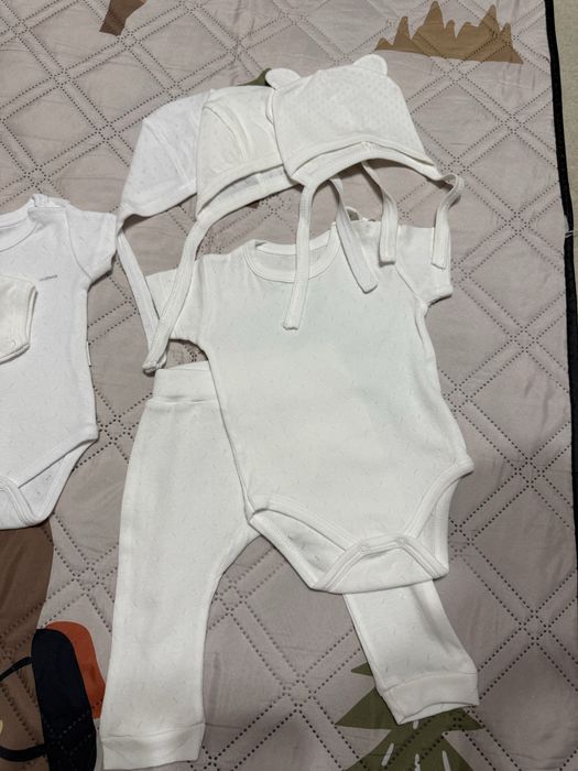 Вещи для новорожденого