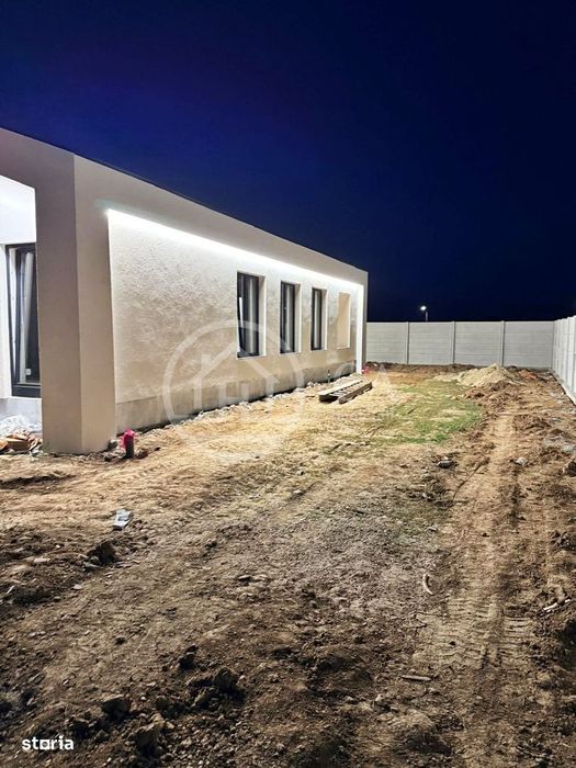 Casa de vanzare cu 4 camere in Santandrei, Bihor