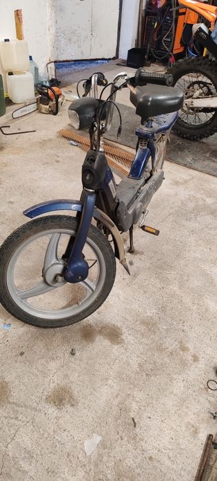 Moped cu pedale piaggio