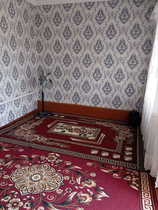 Zangi ota uy 5 sotx 6 ta xona