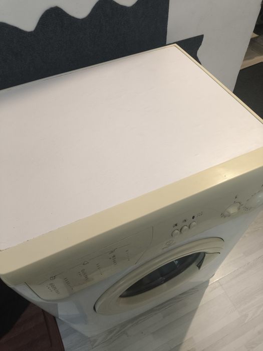 Стиральная машинка indesit