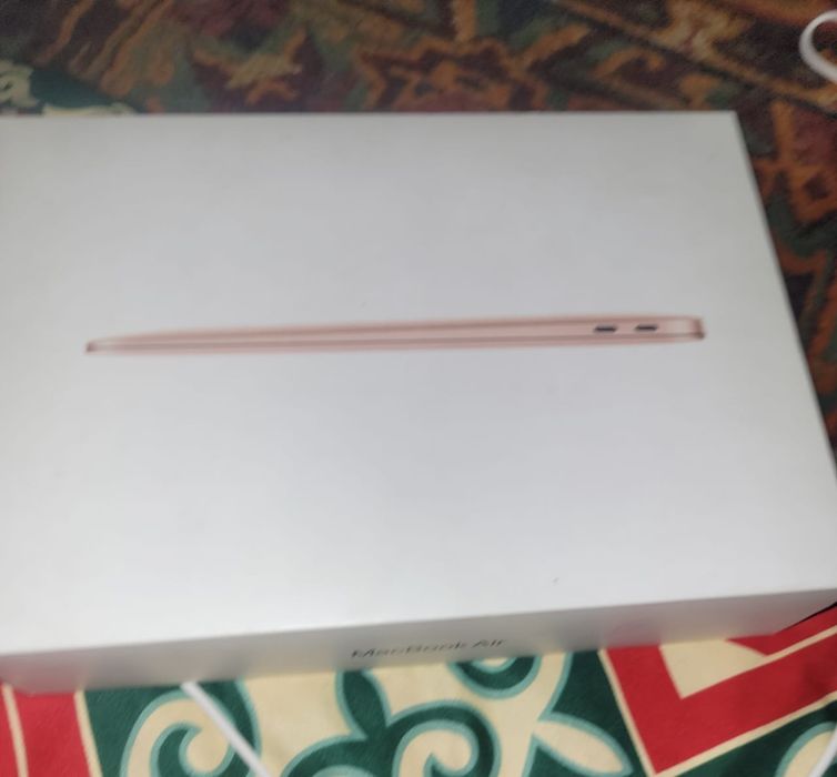 Macbook air 13 a2179 экран на 35% разбить