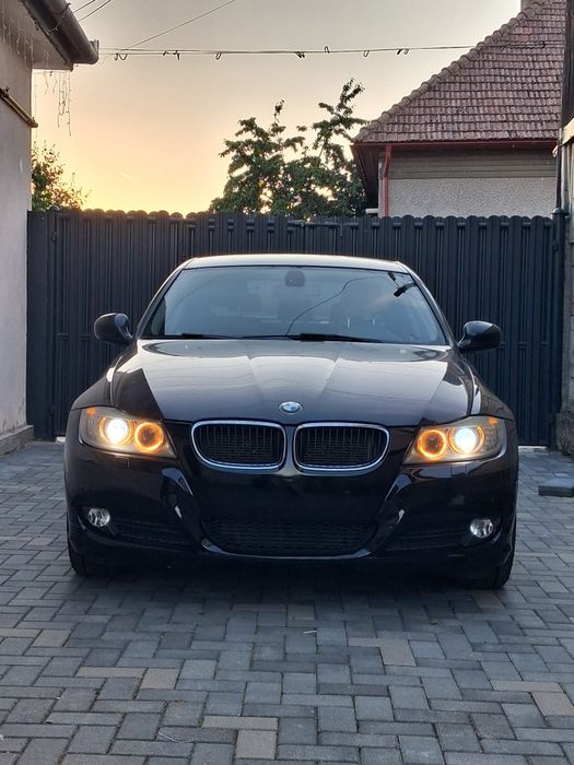 BMW e90/Lci 2.0 d/navi xenon angeleyes /euro5