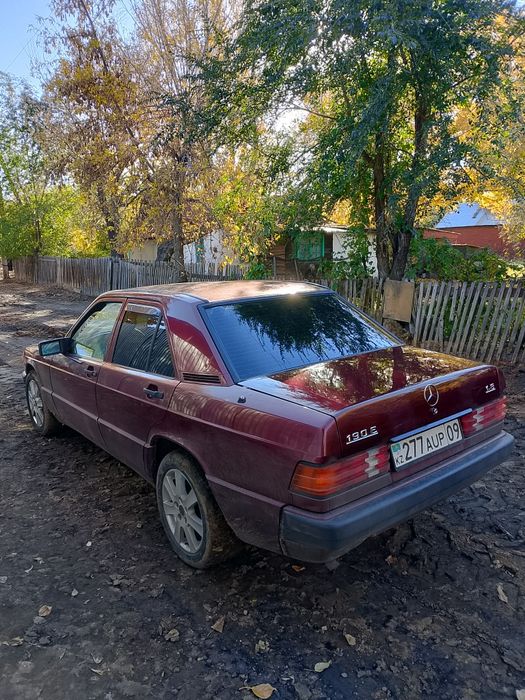 Мерседес Бенс 190