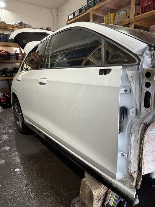 Usi dreapta / Portiere dreapta VW Golf 8 Hatchback, 2020-2025