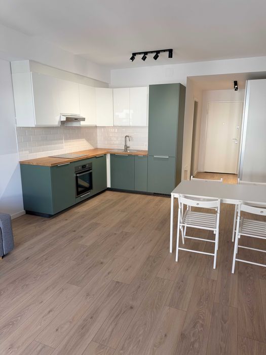 Proprietar inchiriez apartament 2 camere mobilat in Quartier Azuga zona Doamna Ghica