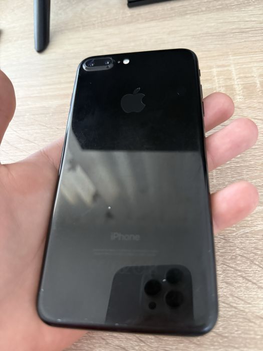 Vând iphone 7 plus 128 gb