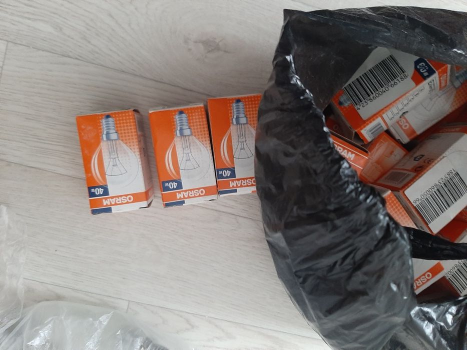 Продаю     лампочки