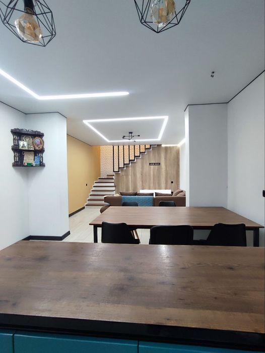 Продам современный дом в с/о Вишенка 1