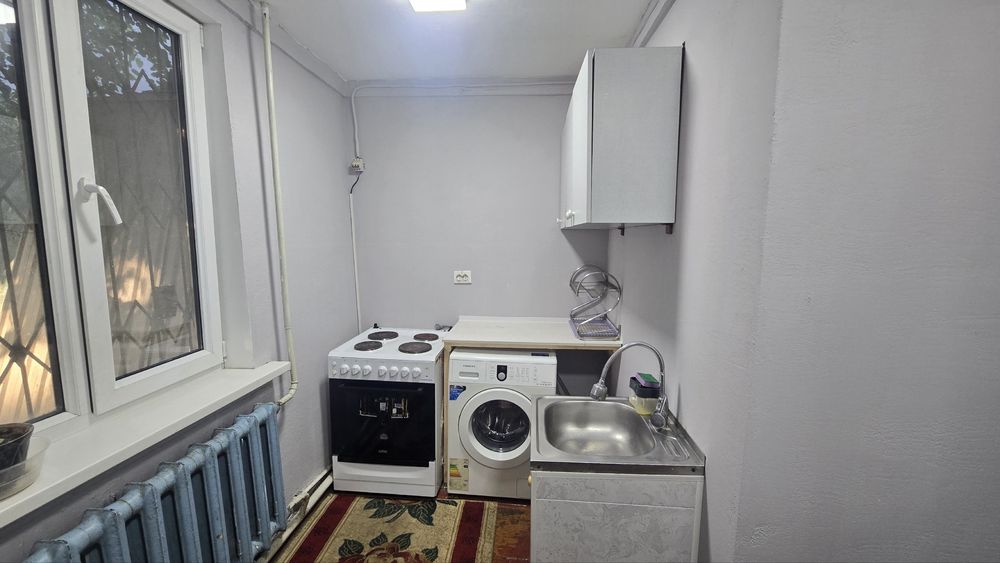 3 комн Аренда Спутник 3 1 этаж 300&