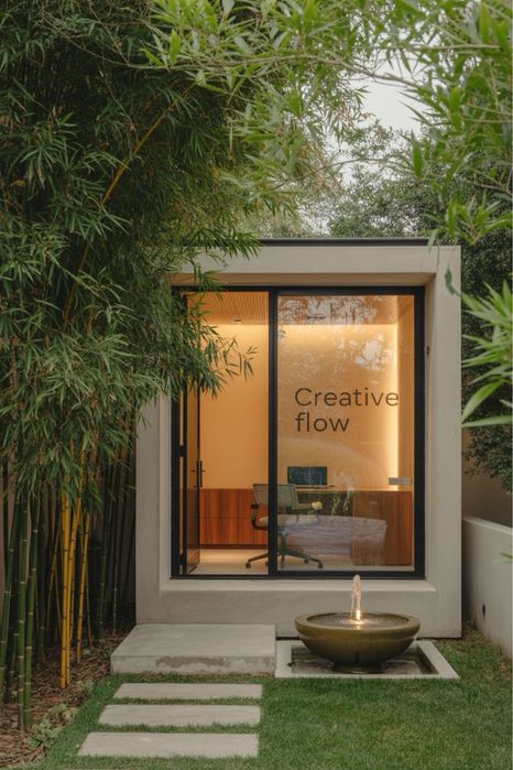 Компактный садовый офис 3-4 м² — твой личный кабинет во дворе!