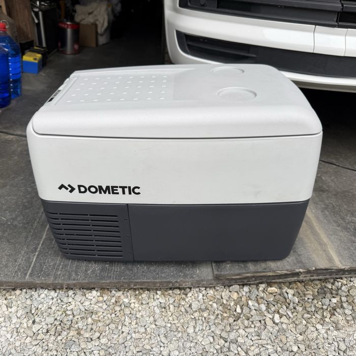 Frigider auto freon Dometic