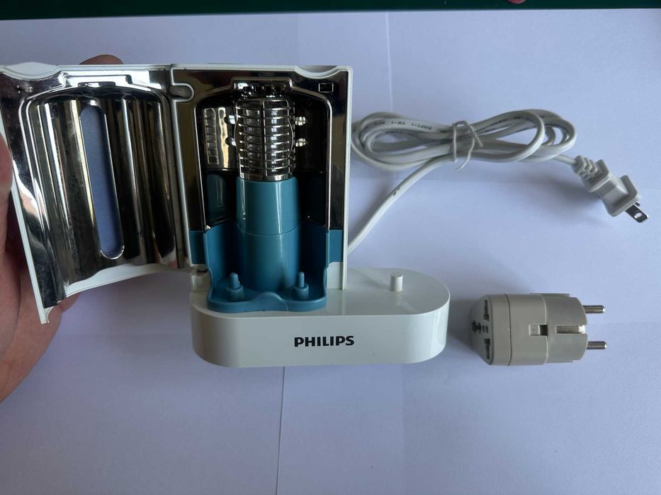 Бактерицидна лампа със зарядно Philips Sonicare UV Sanitizer - HX6160