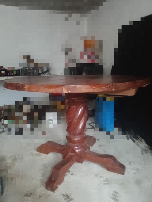 Vând set masa cu 6 scaune lemn masiv