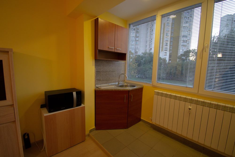 Дава се под наем Двустаен апартамент в София, Полигона - 52 кв.м за 547.23 € - Снимка #3