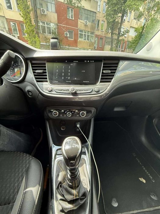 Продавам opel Crosland X