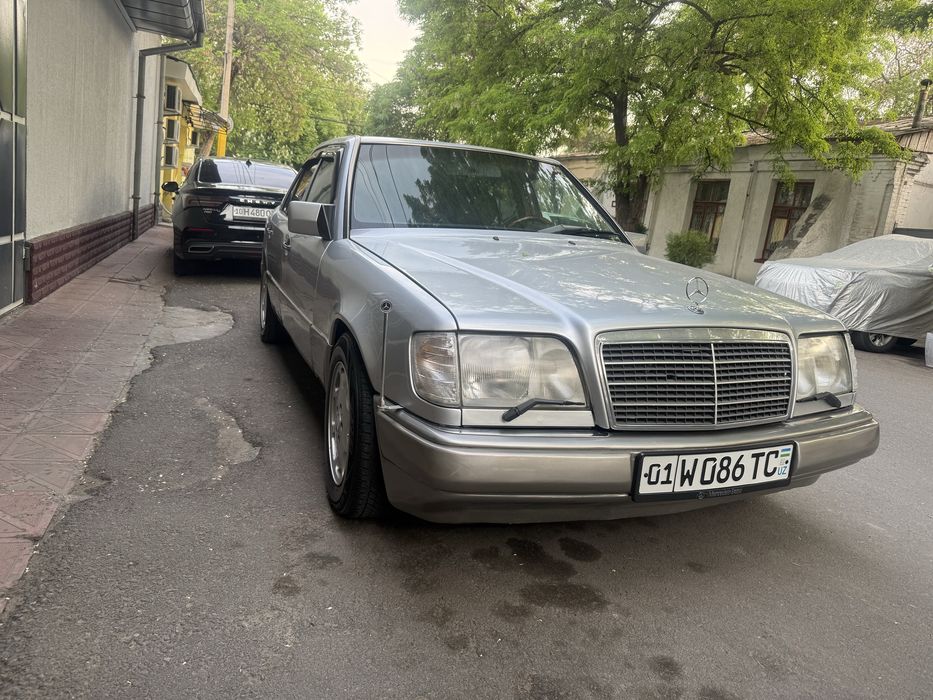 Срочно продам мерс w124 ешка