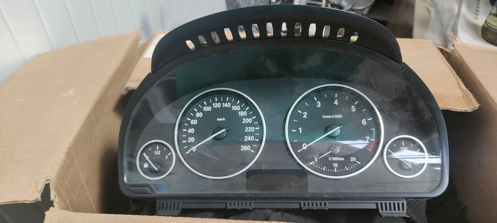 Километраж за BMW F25/F10
