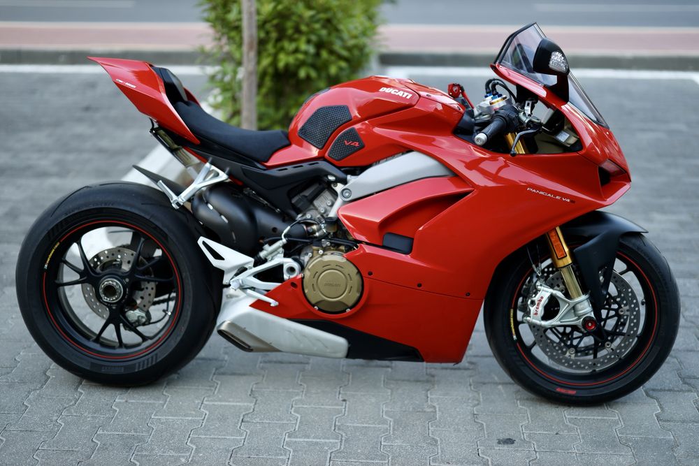 Ducati Panigale. 4s