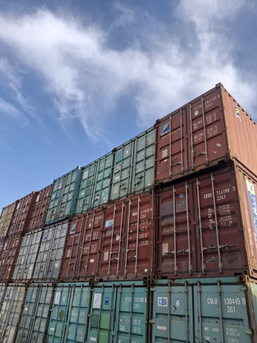 Контейнер продаётся