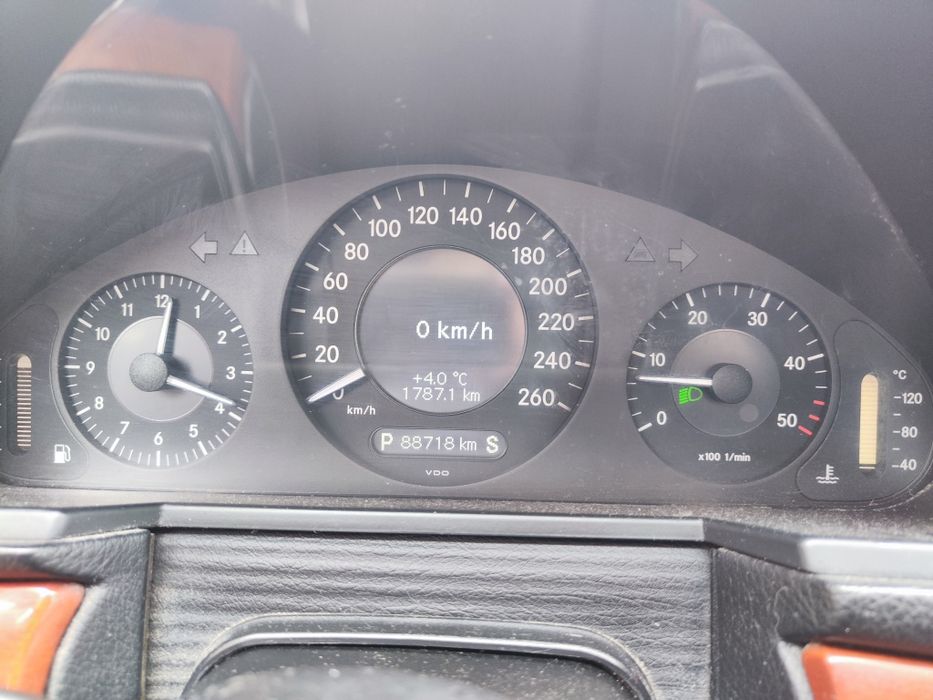 De vânzare Mercedes dric funerar W211