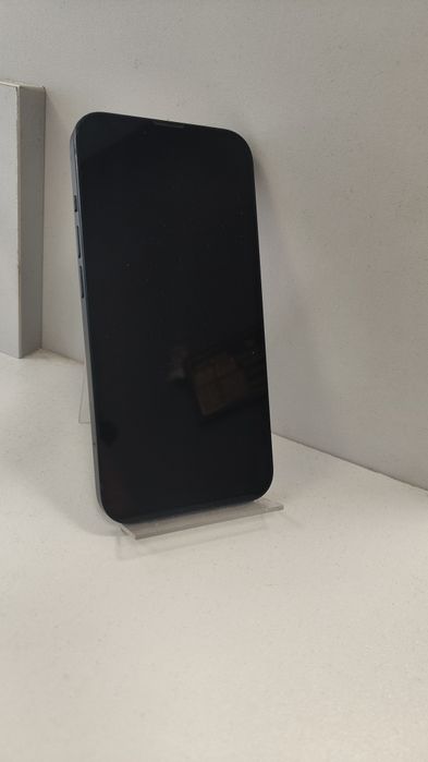 iPhone 13 128GB.