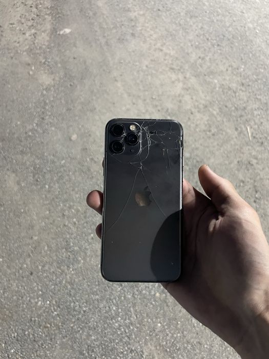 Продам Iphone 11 pro 64gb