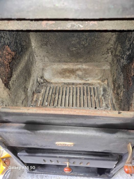 Камина Прити с водна риза