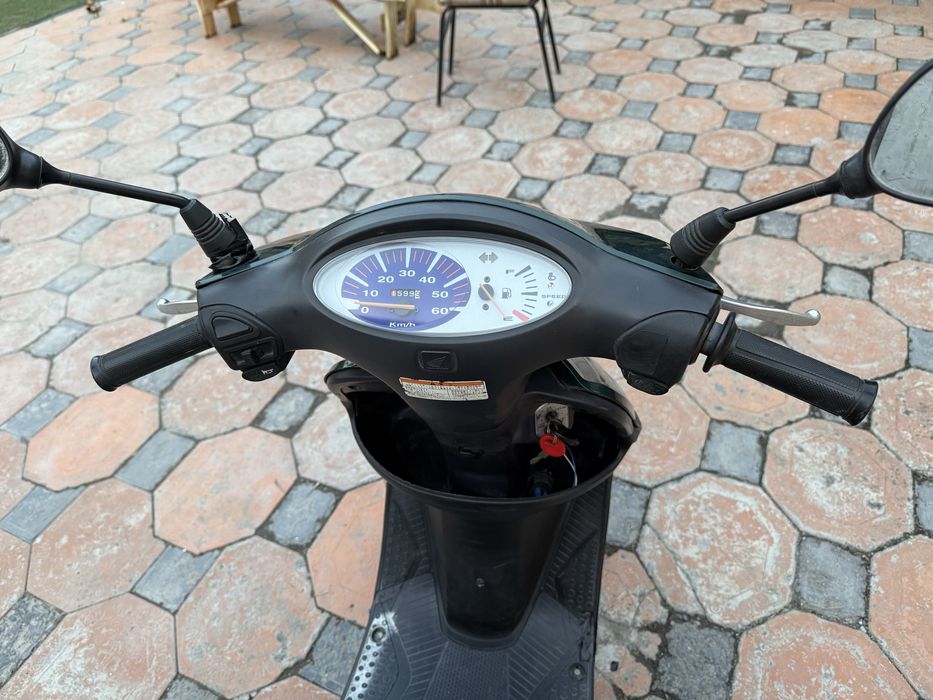 Продам Honda Dio 56