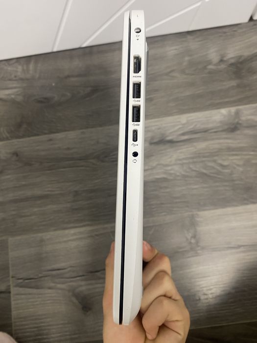 Laptop hp + incarcator