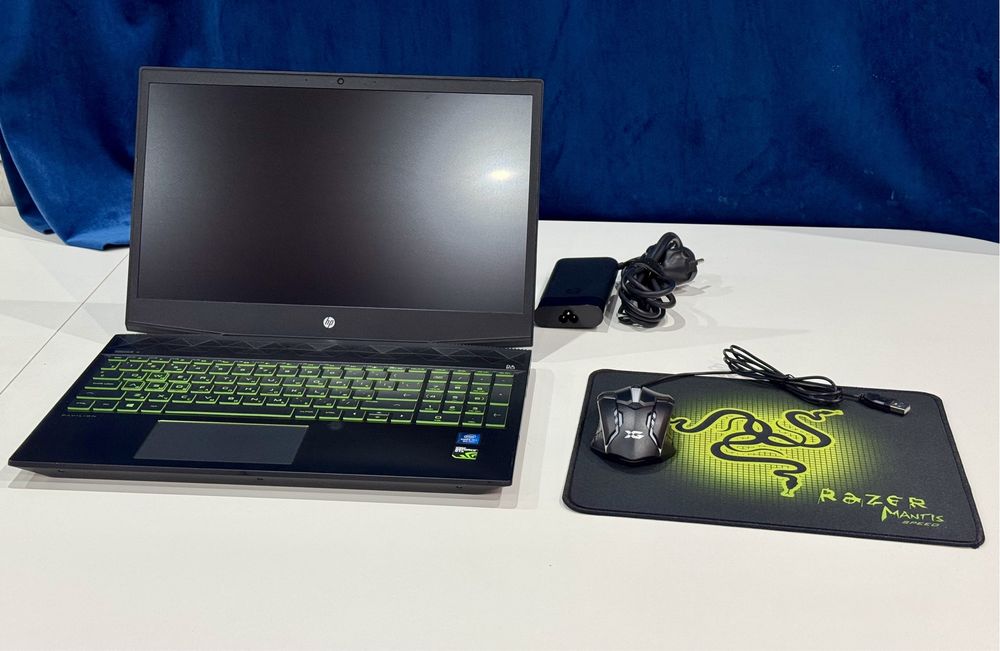 Мощный Игровой HP / Core i5 / SSD+HDD/ Ноутбук в Идеале