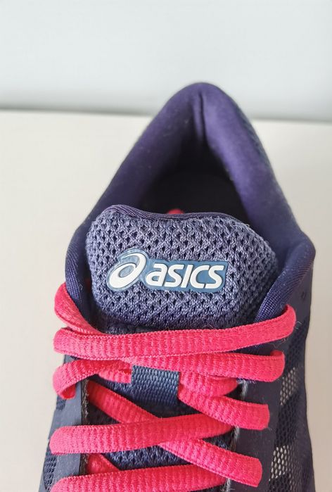 Asics Gel RoadHawk FF номер 37,5 оригинални маратонки