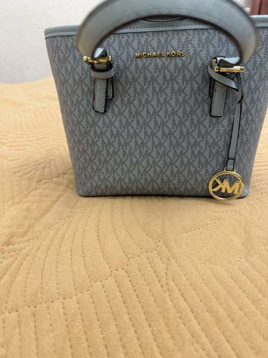 Продам сумку Michael kors