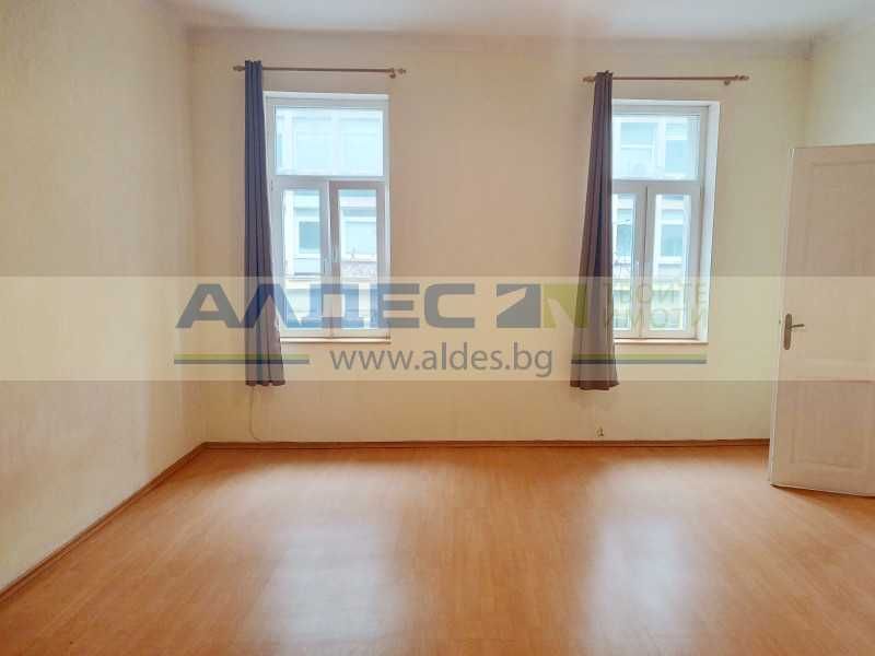 Продава се Етаж от къща в София, Център - 145 кв.м за 2682 €/кв.м - Снимка #4