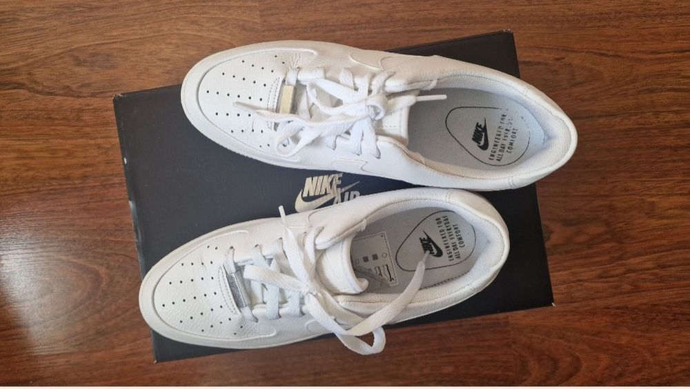 Дамски маратонки Nike air force