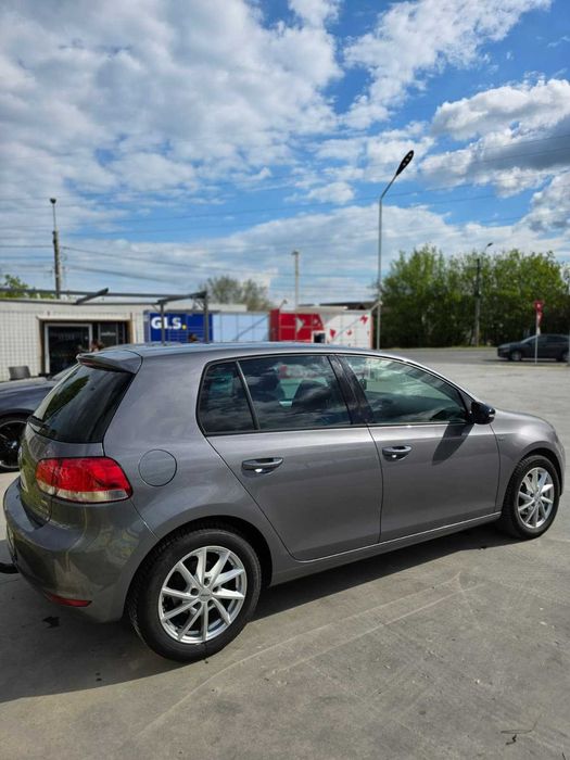 VOLKSWAGEN Golf 2012 — imagine 2